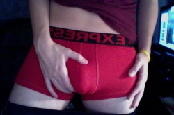 justgettingalong13:  Me in some sexy boxer briefs. 