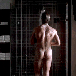 nakedwarriors:  /// Christian Bale in “American Psycho” /// 