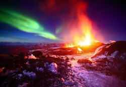 sciencesoup:  Northern Lights over an Erupting Volcano In April 2010, the Icelandic volcano Eyjafjallajökull spewed great ash clouds into the sky and caused enormous disruptions to air travel in Europe. The eruptions are best remembered for this inconveni