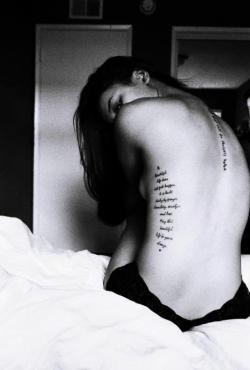 prettyxmf:  I love spine tattoos