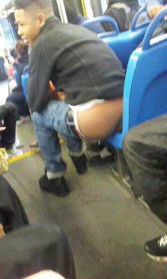 ratchetmess:  saggin with no boxers on?? 