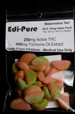 megatanz:  two of my favorite things combined.. SPK watermelons and THC :) 