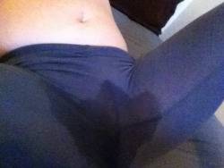gorgeouslyfaded:  Sometimes I like to cum all in my pants ;)