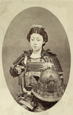 baudyadventurer:   A rare vintage photograph of an onna-bugeisha, one of the female warriors of the upper social classes in feudal Japan. Often mistakenly referred to as “female samurai”, female warriors have a long history in Japan, beginning long