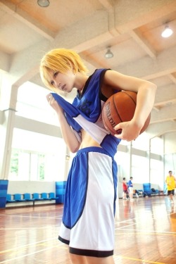 maniaqueducosplay:  Ryota Kise from Kuroko no Basket