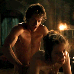 byo-dk&ndash;celebs:  nakedwarriors:  /// Alfie Allen and Esme Bianco in “Game of Thrones&ldquo; (S01E05) ///  Click to see more of my stuff: Main | Spycams | Celebs Funny | Videos | Selfies