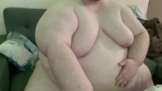 bbdude123:7 burgers, 10 nuggets, full belly https://onlyfans.com/bbdudegaining Lovely size